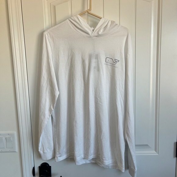 Vineyard Vines Men's Graphic Hoodie Long Sleeve Tee Faded Whale White NWT medium - Picture 2 of 6